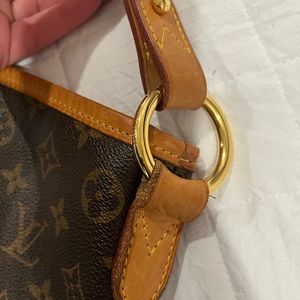 LV Graceful MM Bag! Good condition Authentic